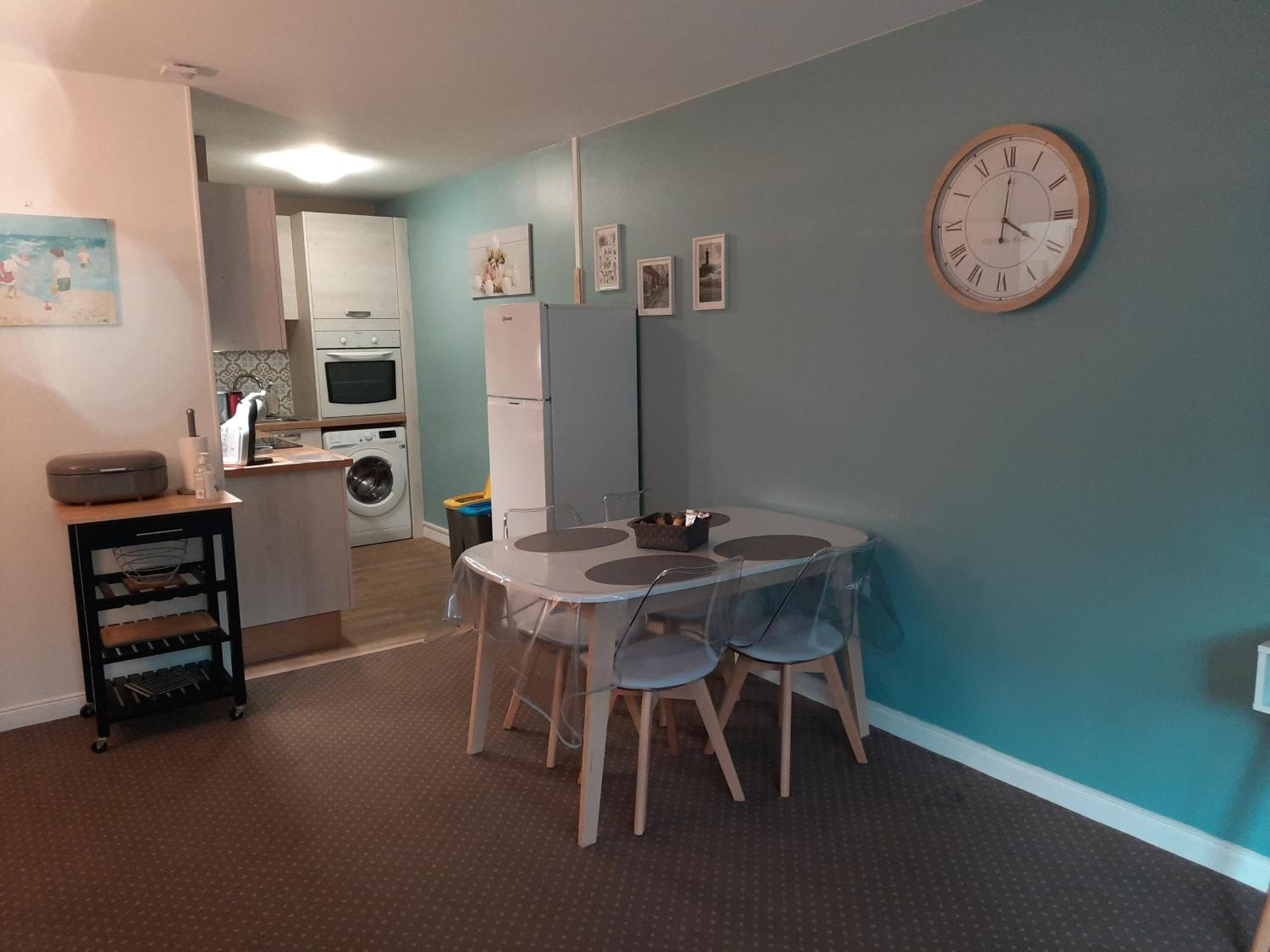 Appartement Ab Du Parc Нёфшатель-Ардло Экстерьер фото