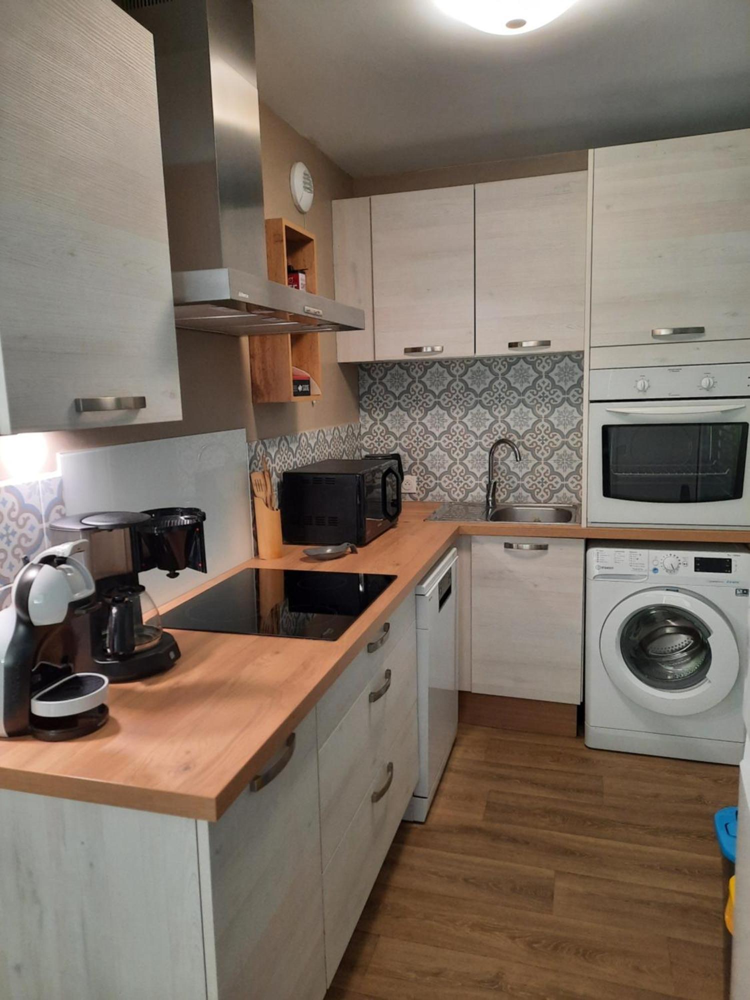 Appartement Ab Du Parc Нёфшатель-Ардло Экстерьер фото
